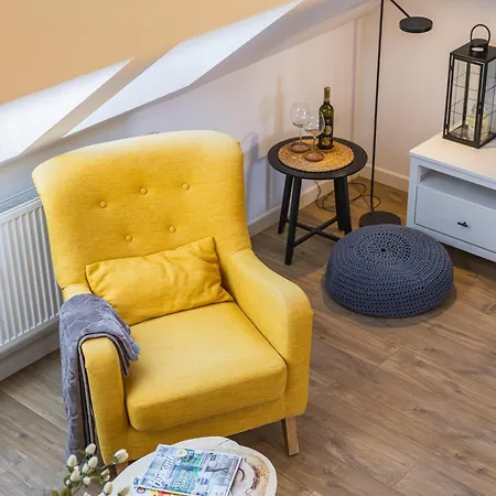 The Golden Mezzanine In Apartment *