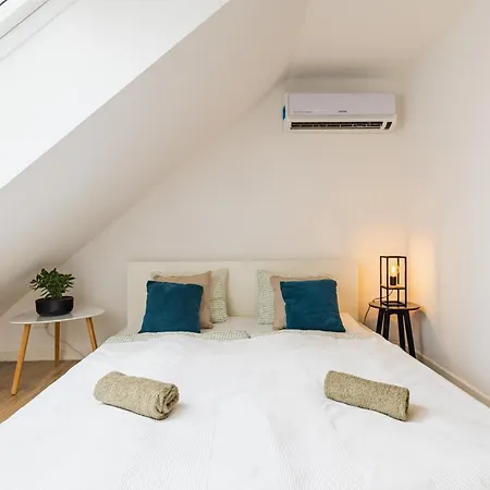 公寓 The Golden Mezzanine In 布拉迪斯拉发